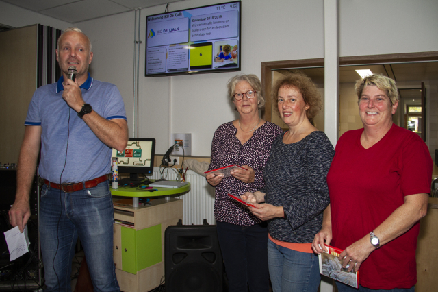 opening bibliotheek op school tjalk 008 mark prive en leesouders