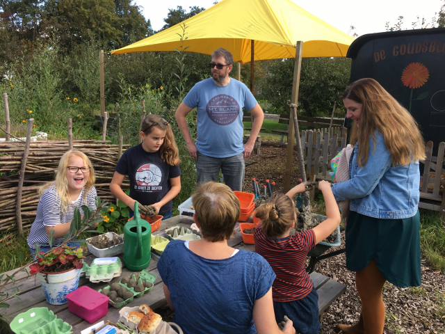 zaadbommetjes maken 1