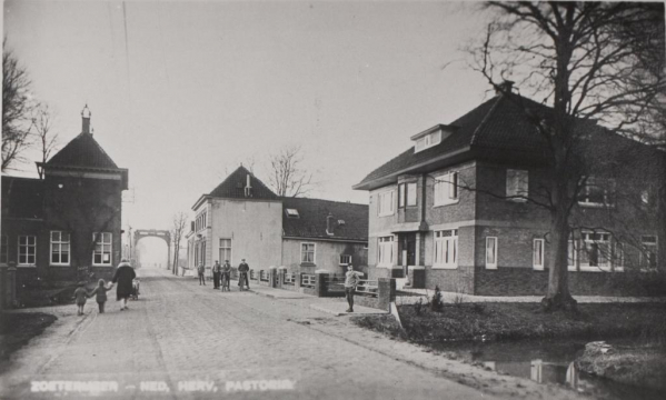 Nederlandse Hervormde Pastorie aan de Dorpsstraat