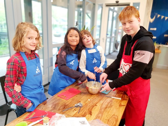 Gezonde kooklessen voor kinderen door Piëzo en KinderResto fotograaf Jeroen Stahlecker 1