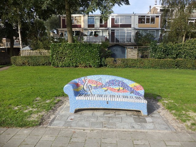 Social sofa Zoetermeer Muzieklaan 1