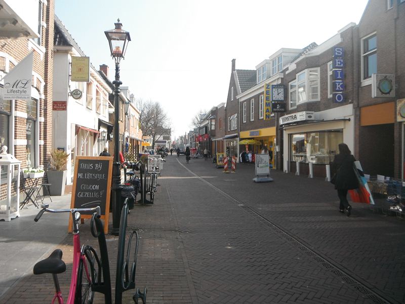 lok-dorp-winkelcentr-dorpsstraat