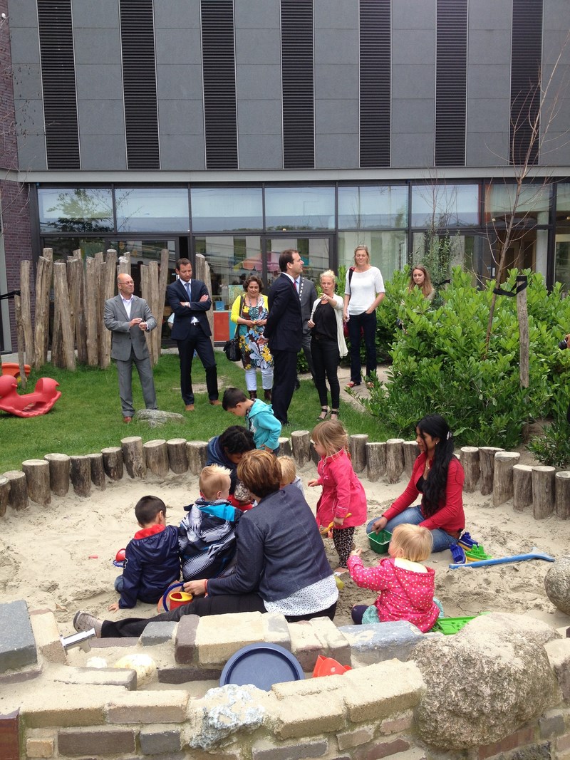 foto-werkbezoek Lodewijk Asscher aan Het Koekoeksnest-1